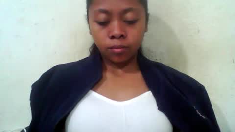 jayalydiah online show from May 5, 4:37 am