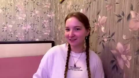 jeanniescharff online show from May 23, 2:37 pm