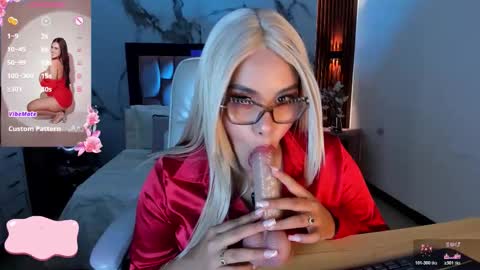 Jeen Taylor online show from March 20, 9:09 pm