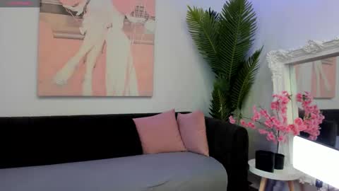 jelly__beanss online show from November 21, 9:00 am