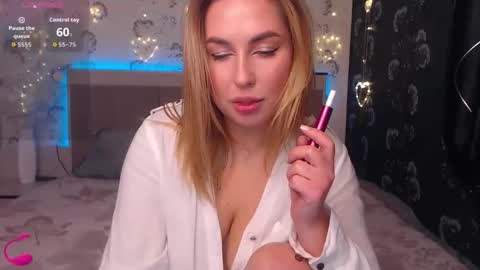 Alice online show from December 14, 1:39 pm