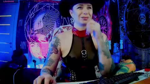 Snapshot of jennalovvee chatting on January 9, 12:03 am Mrs. Jenna online show from January 9, 12:03 am