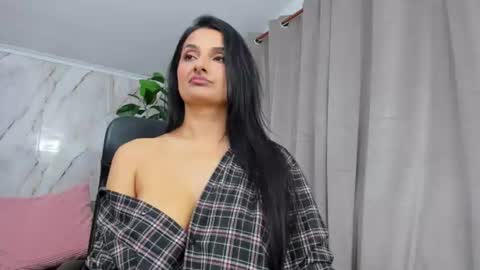 JennaPrice online show from July 16, 9:36 am