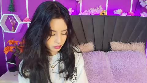 Jenner online show from December 14, 3:50 am