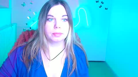 Jennifer online show from February 27, 7:52 am