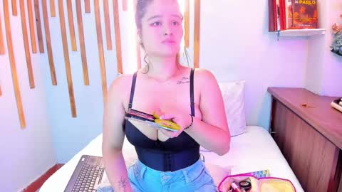 Snapshot of jennifer_vega1 chatting on September 9, 11:37 pm Jennifer vega online show from September 9, 11:37 pm