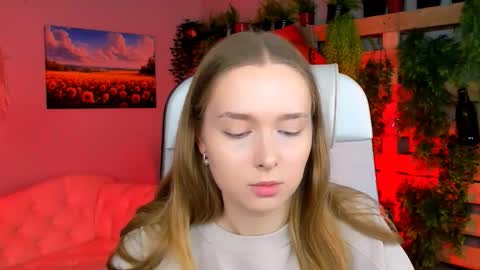 Jennifer online show from October 31, 5:06 pm