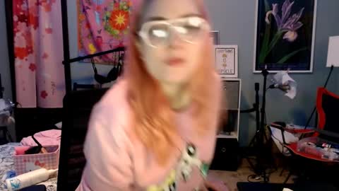 Snapshot of jennifergwen chatting on March 5, 1:31 am Jennifer Gwen online show from March 5, 1:31 am