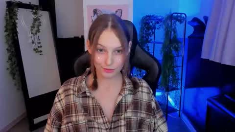 Snapshot of jenniferkiim chatting on October 23, 11:27 am jenniferkiim online show from October 23, 11:27 am