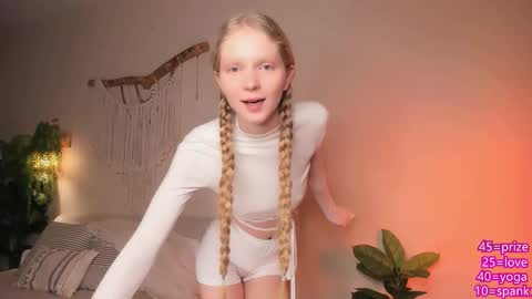 Jenny  online show from January 14, 11:43 pm