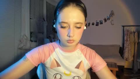 Jennifer Jenny Darling   online show from September 23, 7:01 pm