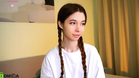 Snapshot of jenny_lylu chatting on January 19, 7:47 pm Ori online show from January 19, 7:47 pm