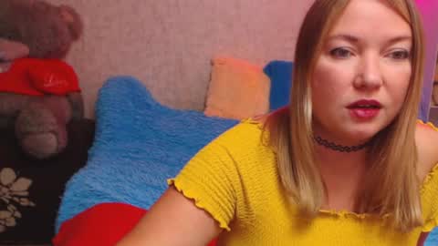 Snapshot of jenny_oliviawow chatting on September 30, 2:12 pm  All the most interesting in private.  my room for my smile  online show from September 30, 2:12 pm