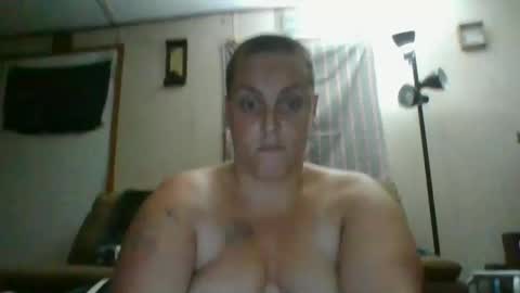 Snapshot of jerseyquinn92 chatting on September 15, 2:20 am jerseyquinn92 online show from September 15, 2:20 am