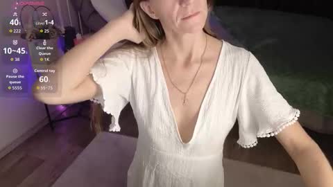 jesica_moon_peachy online show from November 17, 2:34 am