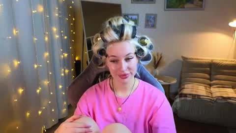 Snapshot of jessica_hanson chatting on December 31, 2:14 pm Jessy online show from December 31, 2:14 pm