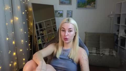 Snapshot of jessica_hanson chatting on January 5, 3:45 pm Jessy online show from January 5, 3:45 pm