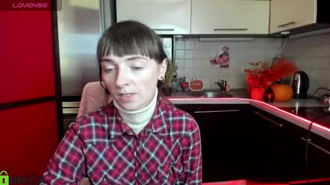 jessicaforris online show from November 24, 8:05 am