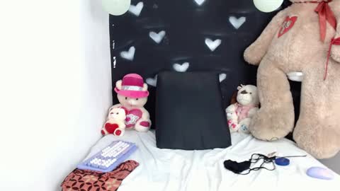 Snapshot of jessiedugalxxx chatting on October 10, 1:27 pm Jessie Big Boobs online show from October 10, 1:27 pm