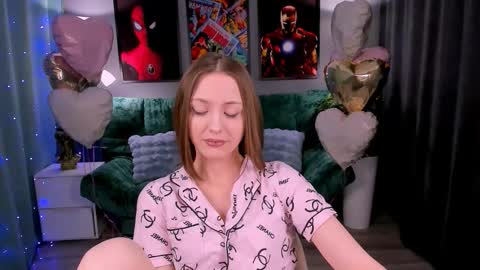 JesssWalker online show from March 8, 6:34 pm