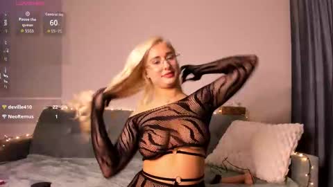 JessyJ online show from February 11, 10:33 pm