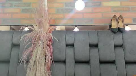 JESSY CORTES online show from December 4, 5:57 pm