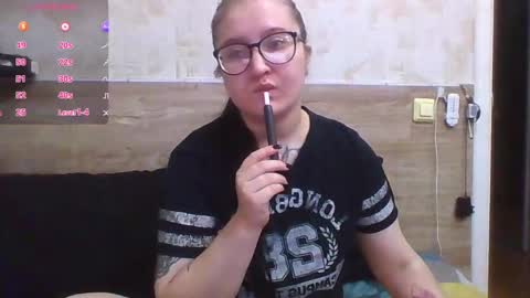 Snapshot of jessystoune1 chatting on December 16, 4:13 am Bye everyone i cant see any reason to stay here wish u luck online show from December 16, 4:13 am