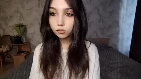 I am Gina ntmu Lets hit 10 Thumbs Up together online show from March 26, 1:24 pm