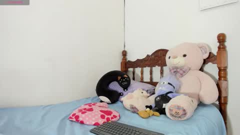 jilary__clinton online show from November 28, 1:08 am