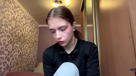 Josseline online show from March 5, 2:24 pm