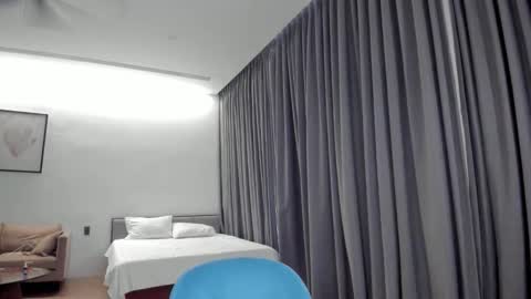 Snapshot of jina_meow chatting on October 22, 5:12 am Jina meow online show from October 22, 5:12 am