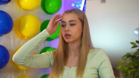 Jenny online show from April 20, 8:28 am