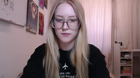 joan_kiss online show from June 25, 11:56 am