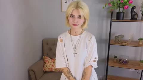 Snapshot of joan_lipse chatting on October 30, 9:44 am Sofia online show from October 30, 9:44 am