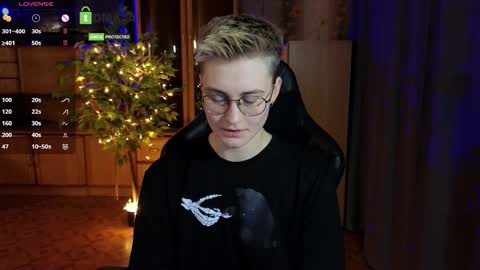 J online show from March 1, 8:41 pm