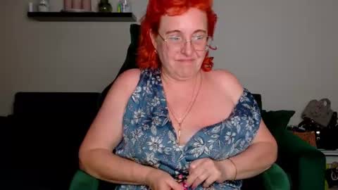 Joanna and Greg online show from July 6, 3:03 pm