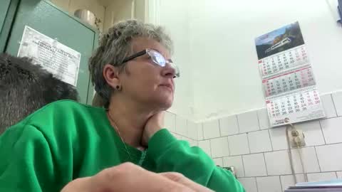 Snapshot of jocelynkeys chatting on October 29, 9:46 am Jocelyn online show from October 29, 9:46 am