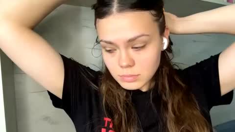 Mila online show from April 25, 10:18 am