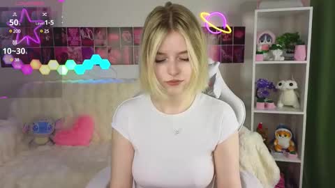 Paula online show from February 17, 9:32 pm