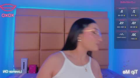 jolie_js online show from April 27, 9:56 pm