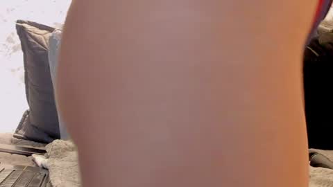 joselin online show from June 23, 1:53 pm