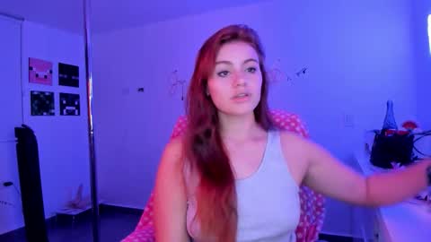 Sofia Garcia online show from February 14, 2:35 am