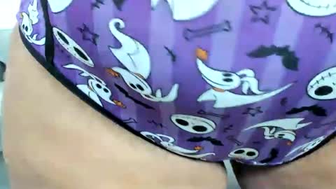 Josie Kiss online show from October 14, 2:08 pm