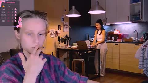 joy_keys online show from October 8, 8:13 pm