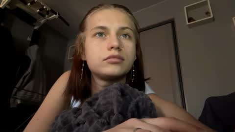 Snapshot of juanastrefeler chatting on October 18, 8:06 am Lola online show from October 18, 8:06 am