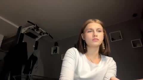 Snapshot of juanastrefeler chatting on October 16, 4:53 pm Lola online show from October 16, 4:53 pm