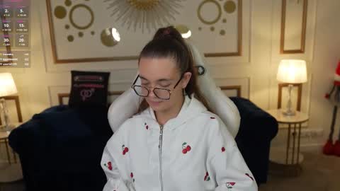 Elza online show from March 13, 4:41 pm