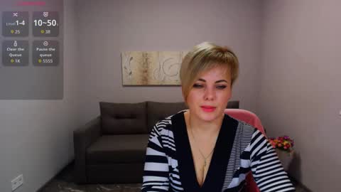 Julia online show from February 1, 7:18 am