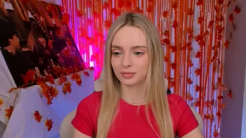 Julia online show from November 18, 1:12 pm