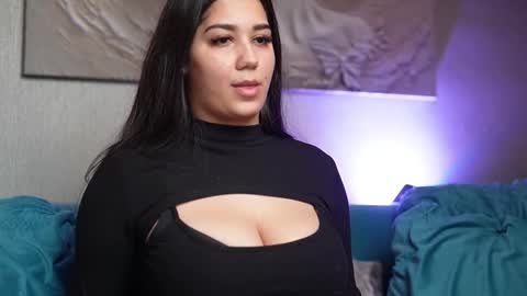  Emma  online show from February 8, 9:07 pm